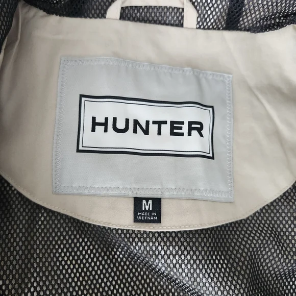 Hunter Women's Rain Jacket Tan Color - Picture 8 of 8